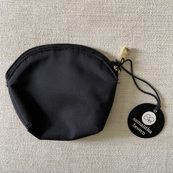 Samantha Brown Small Travel Pouch - Picture 1 of 9